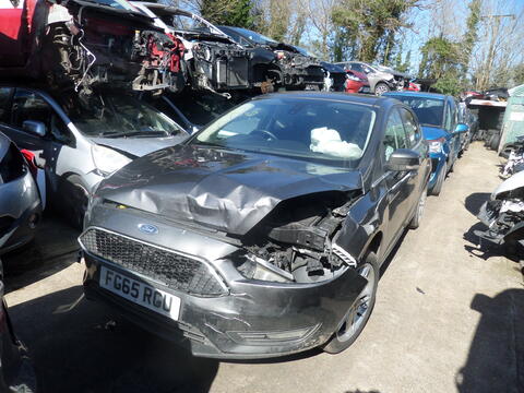 Breaking Ford Focus for spares #1
