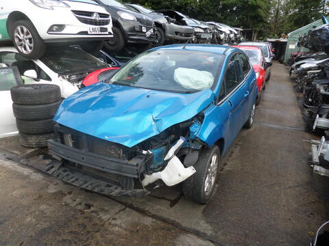 Breaking Ford Fiesta 2015 for spares #1