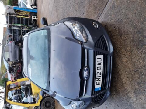 Breaking Ford Focus 2012 for spares #1