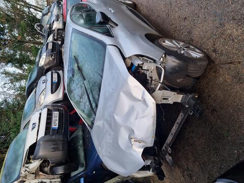 Breaking Renault Clio 2013 for spares #1