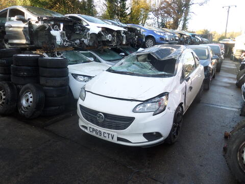 Breaking Vauxhall Corsa for spares #1