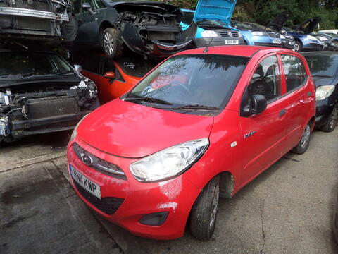 Breaking Hyundai 2011 i10 for spares #1