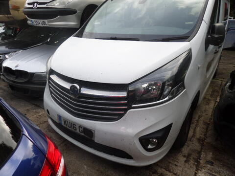 Breaking Vauxhall 2016 Vivaro for spares #1