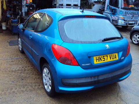 Breaking Peugeot 207 for spares #2