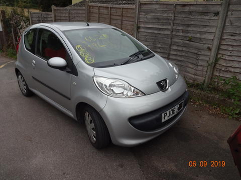 Breaking Peugeot 107 for spares #2