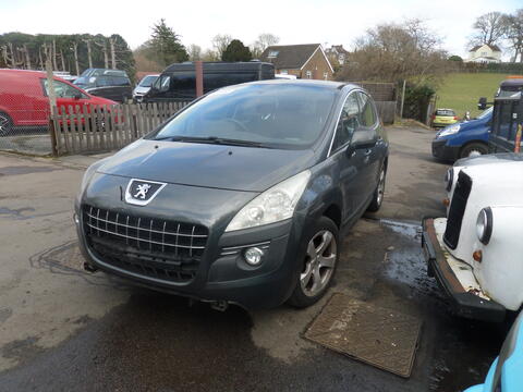 Breaking Peugeot 3008 for spares #2