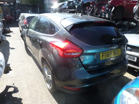 Breaking Ford Focus for spares #2