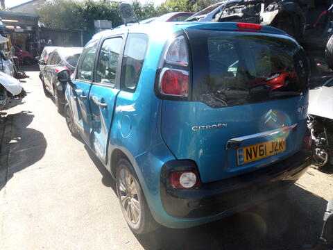Breaking Citroen C3 Picasso for spares #2