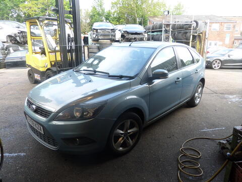 Breaking Ford Focus 2009 for spares #2