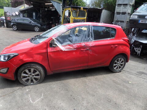 Breaking Hyundai 2013 i20 for spares #2