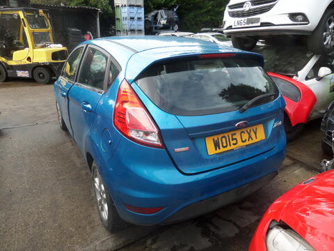 Breaking Ford Fiesta 2015 for spares #2