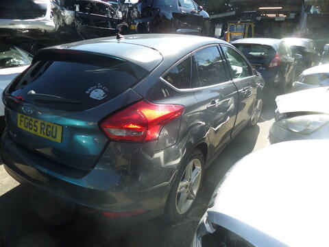 Breaking Ford Focus for spares #3