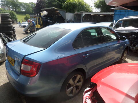 Breaking Skoda Rapid 2012 for spares #3