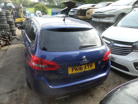 Breaking Peugeot 2016 308 SW for spares #3