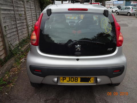 Breaking Peugeot 107 for spares #4