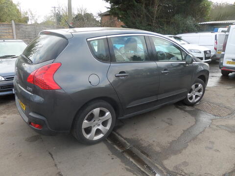 Breaking Peugeot 3008 for spares #4