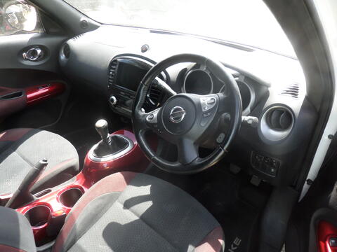 Breaking Nissan Juke 2012 for spares #4