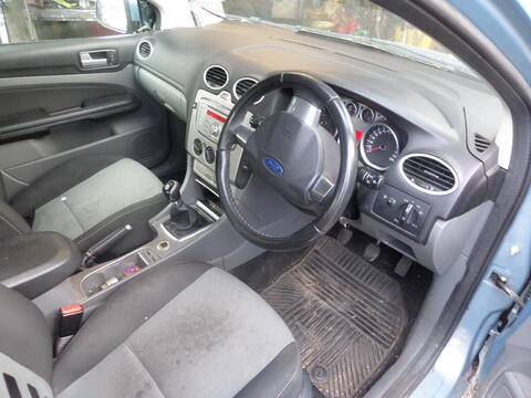 Breaking Ford Focus 2009 for spares #5