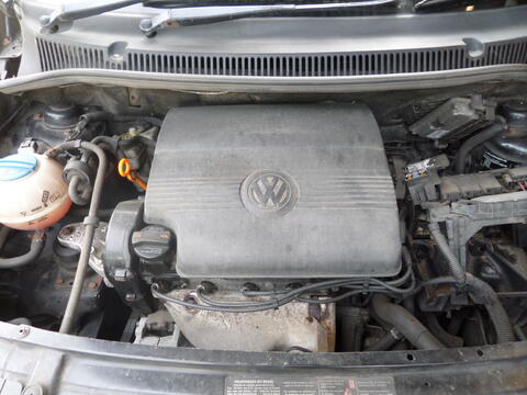 Breaking Volkswagen Fox for spares #6